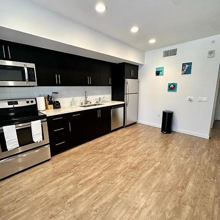 Studios Universal 10 Min Drive Free Parking And Wifi Лос-Анджелес Экстерьер фото