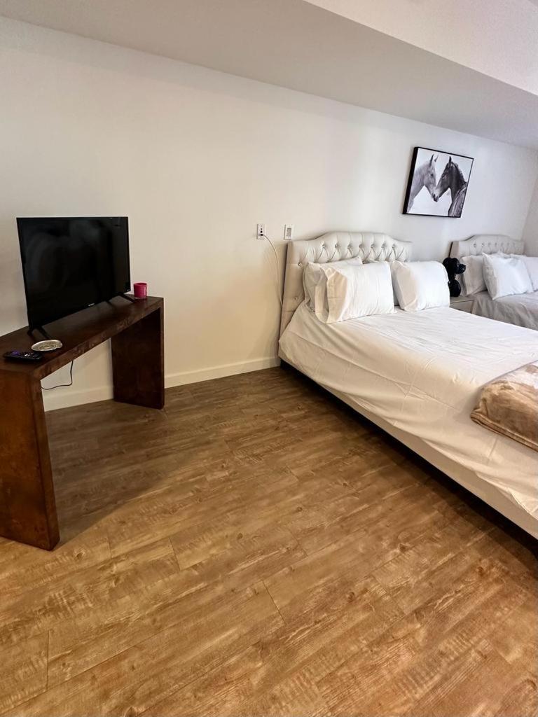 Studios Universal 10 Min Drive Free Parking And Wifi Лос-Анджелес Экстерьер фото